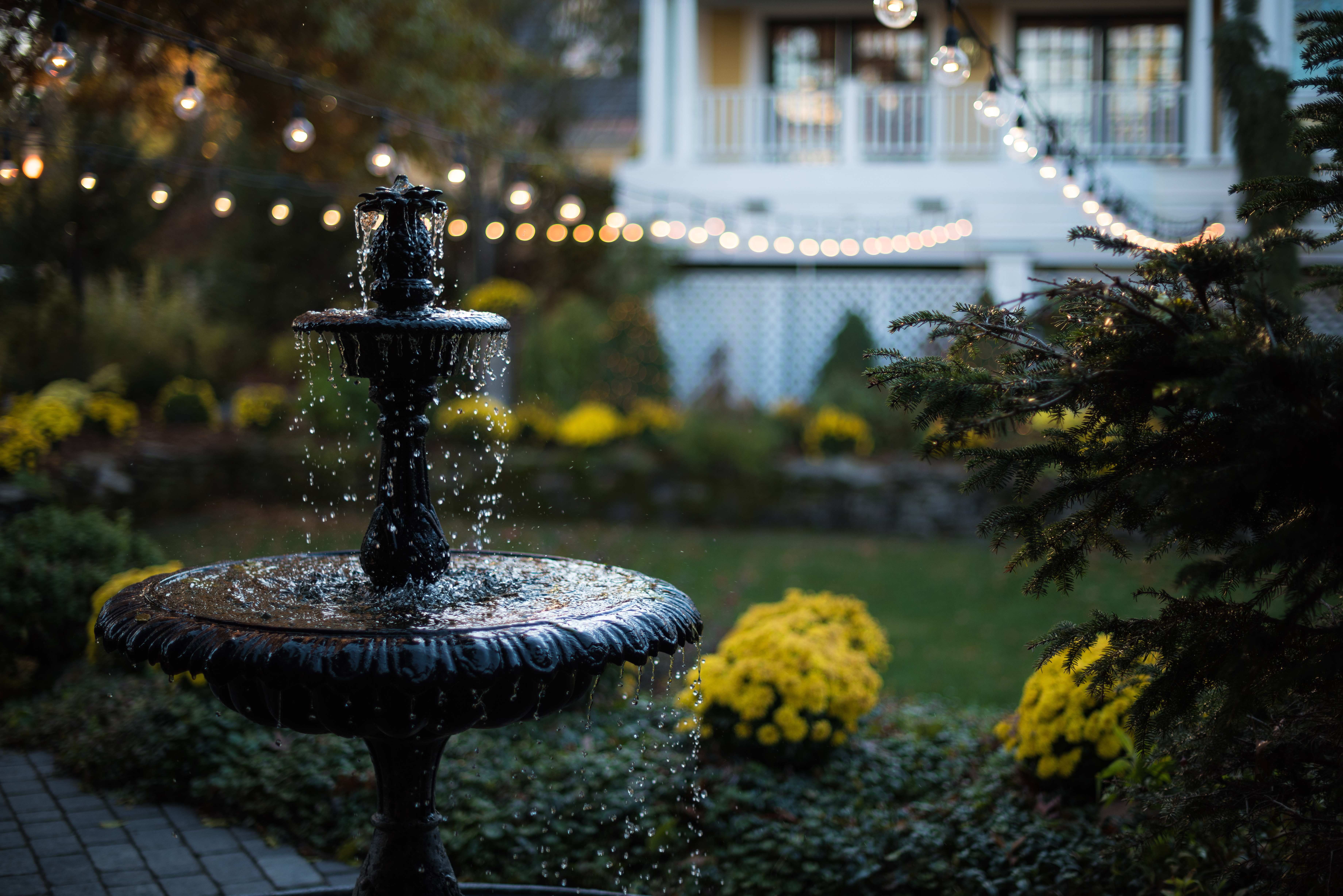 Fontaine de jardin : comment installer un coin d'eau dans votre espace?